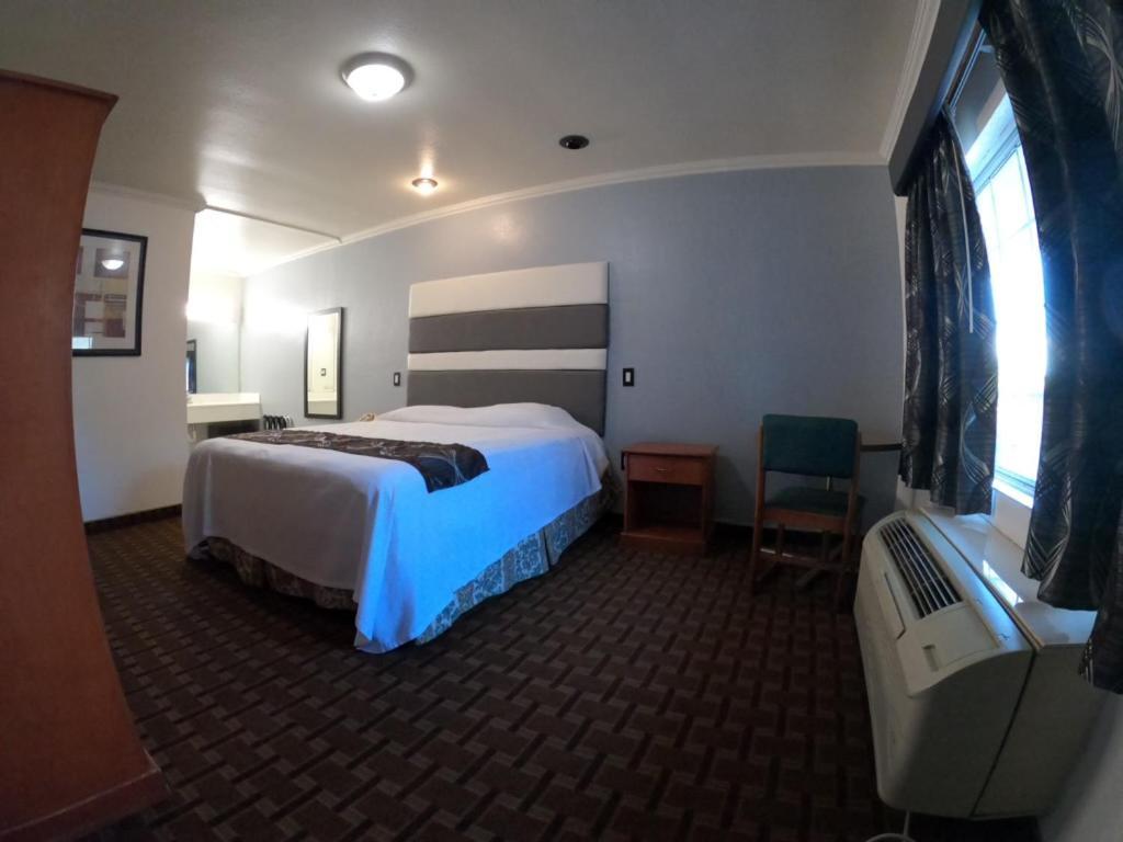 Motel Hollywood Guest Los Angeles