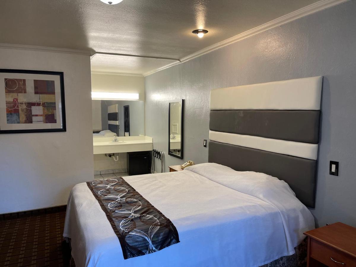 Motel Hollywood Guest 2*