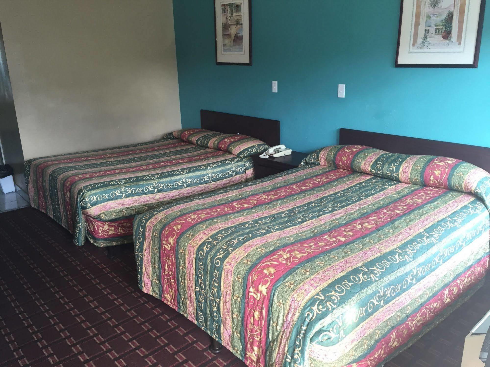 Motel Hollywood Guest 2*